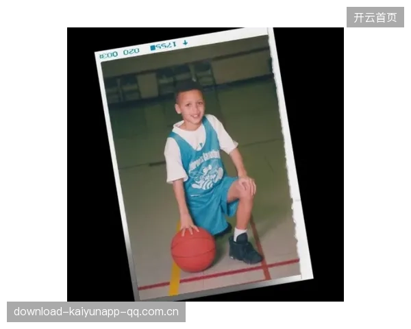 库里儿时教练晒少年视频，网友惊呼：天赋难掩